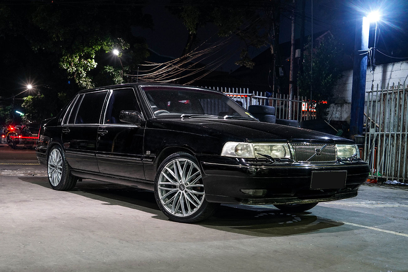 OZ Racing Italia 150 on Volvo S90