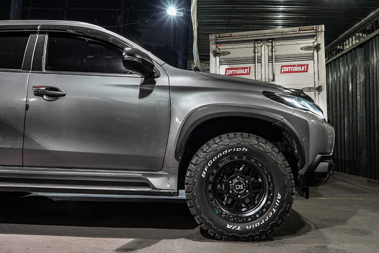 Black Rhino Kelso with Mitsubishi Pajero Sport