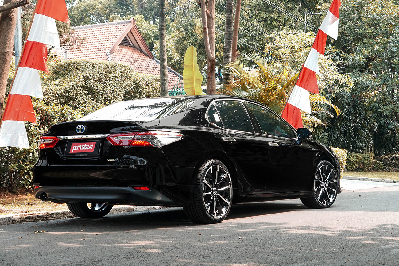 Toyota camry cross