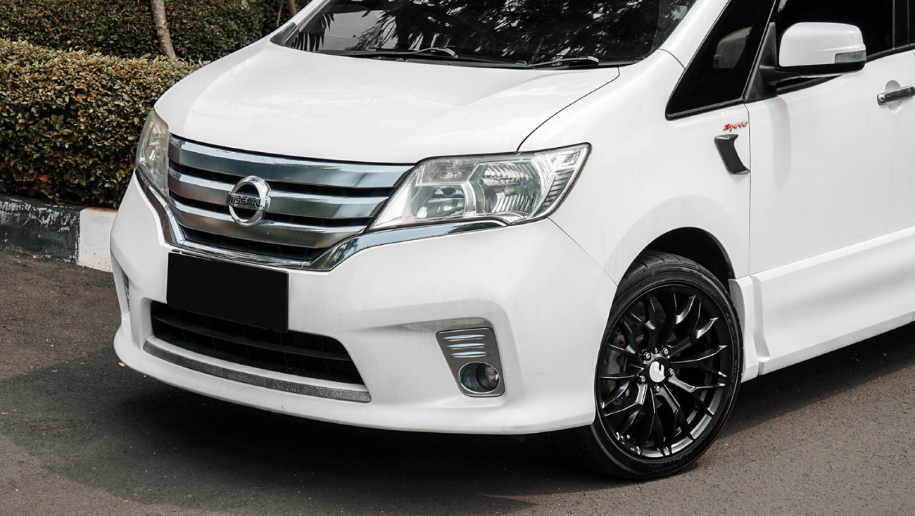 Facewheels FFW76+Nissan Serena