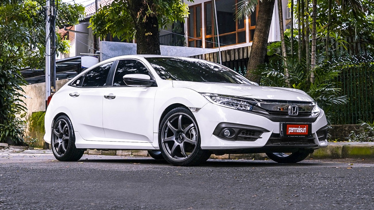 Enkei Tuning Series SC38 on Honda Civic Turbo