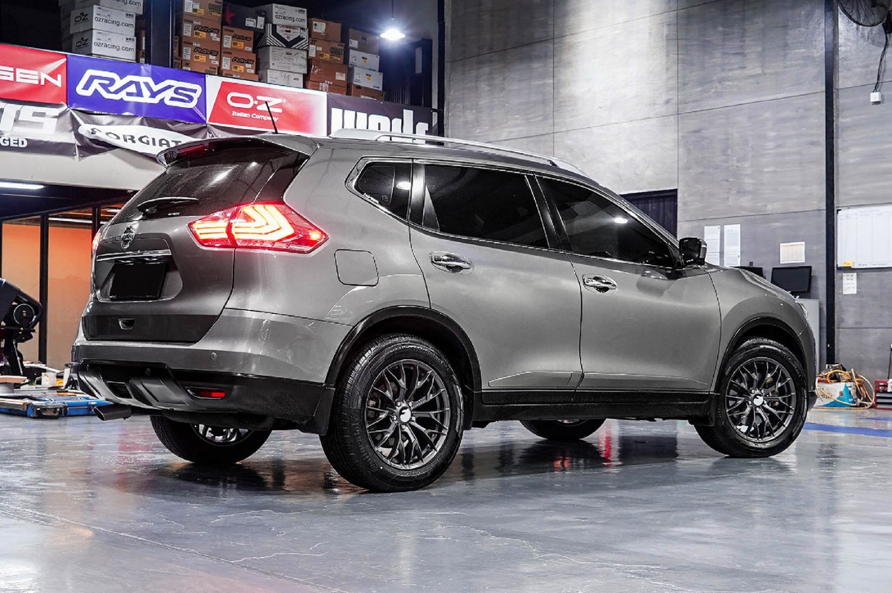 Facewheels FFW76 on Nissan X-Trail T32