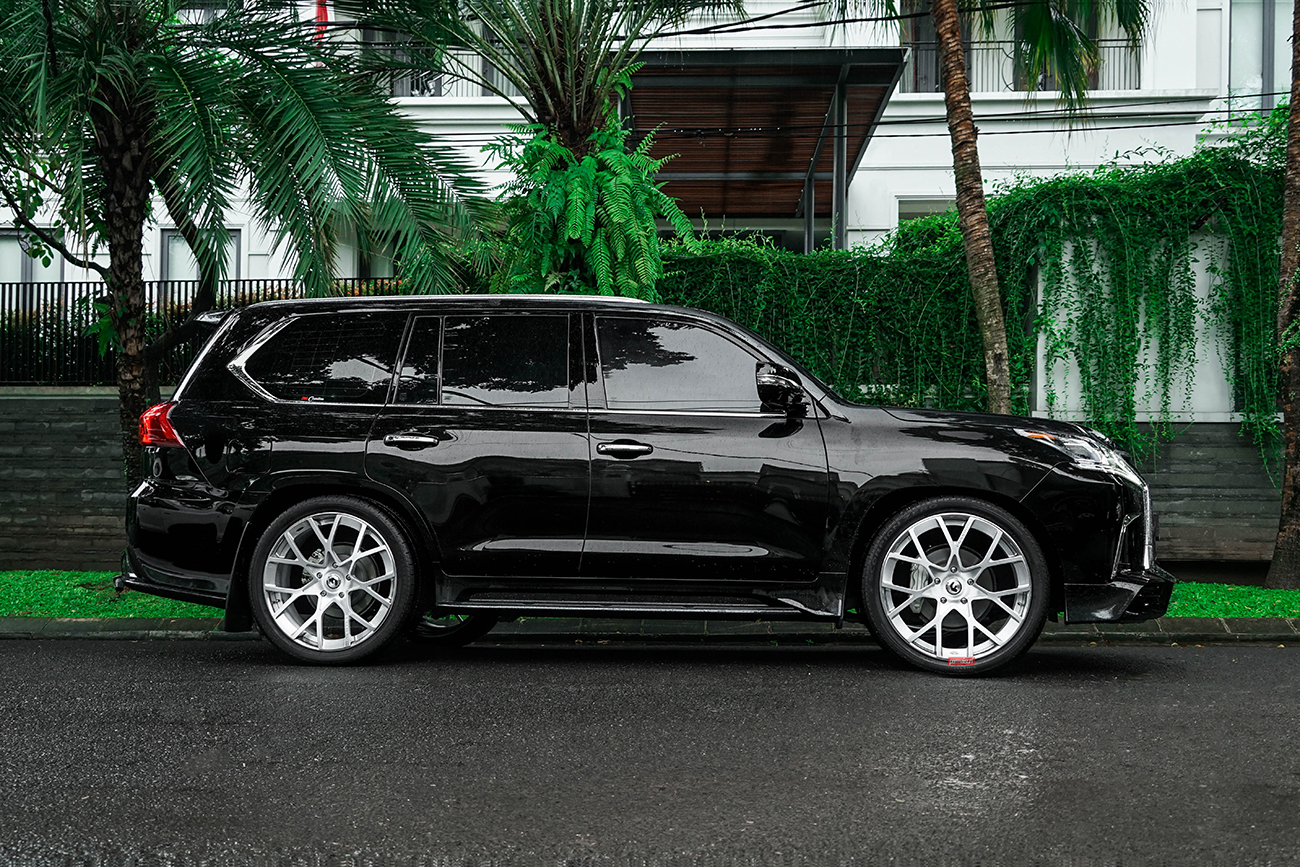 Forgiato Insetto-ECL with Lexus LX570