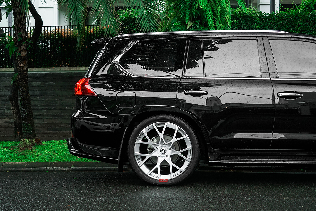 Forgiato Insetto-ECL with Lexus LX570