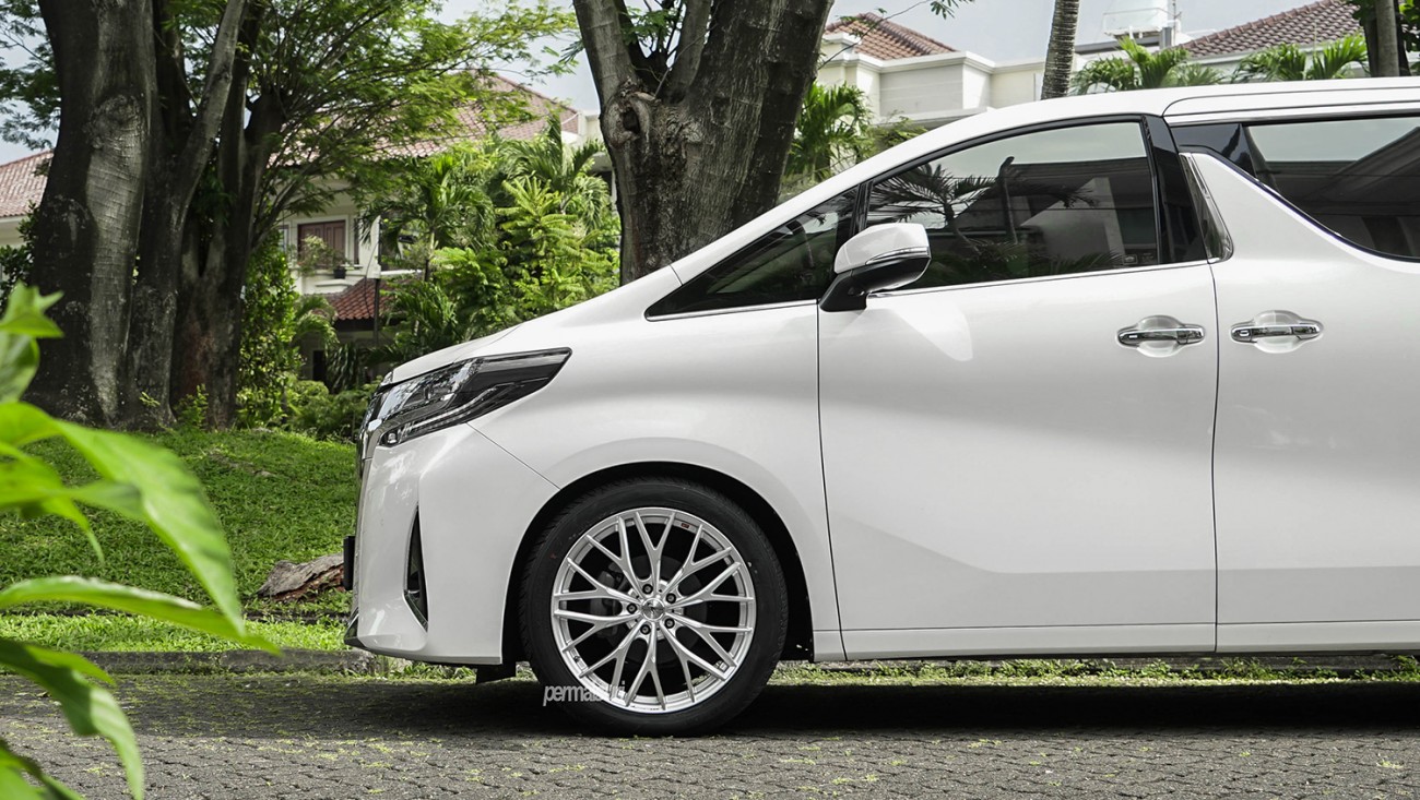 Weds Leonis MX with Toyota Alphard