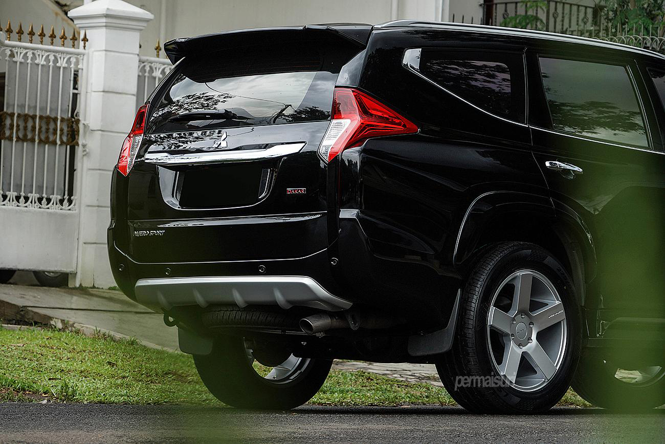 Landsail LS588 + KMC MC5 on Pajero Sport