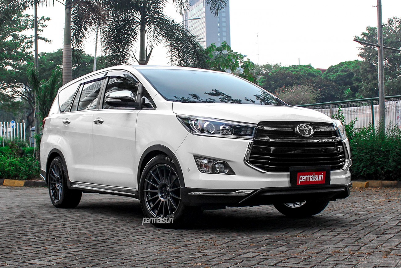 KONIG Rennform + Toyota Kijang Innova Venturer