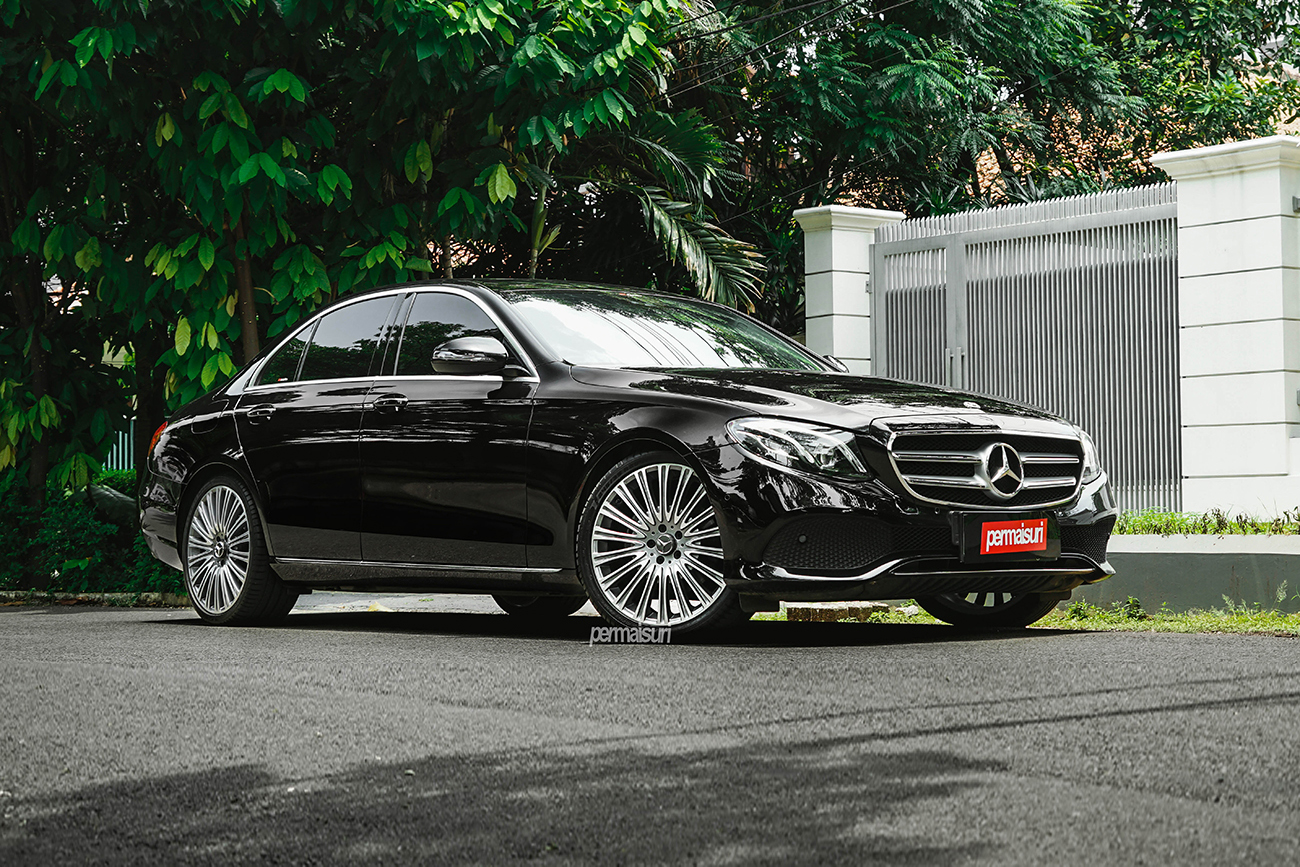 OEM Mercedes-Benz Baccarat on Mercedes Benz E-Class W213