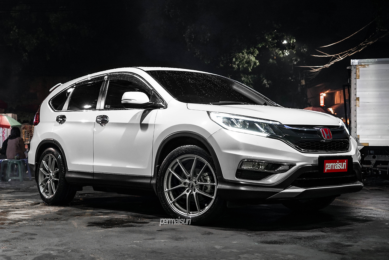 OZ Racing Leggera HLT with Honda CR-V