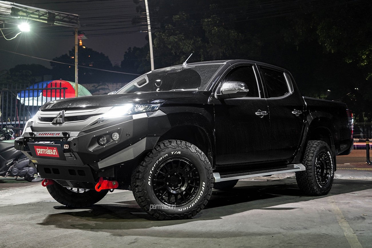 Black Rhino Sandstorm on Mitsubishi Triton