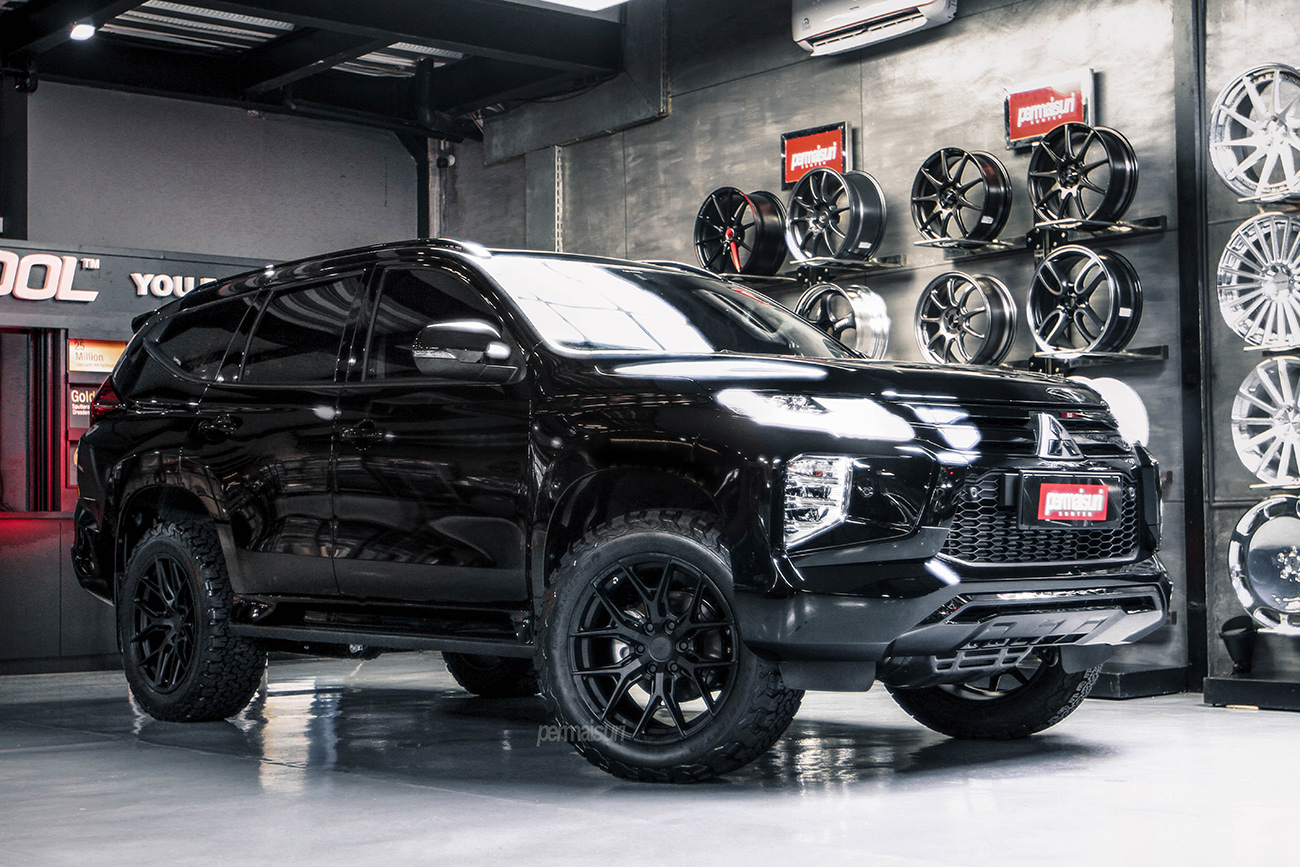 Vossen HF6.4 with Mitsubishi Pajero Sport