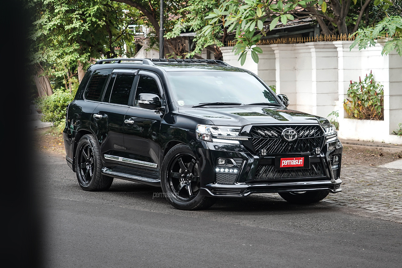 Rays Volk Racing TE37 Ultra Large PCD M-Spec with Toyota Land Cruiser