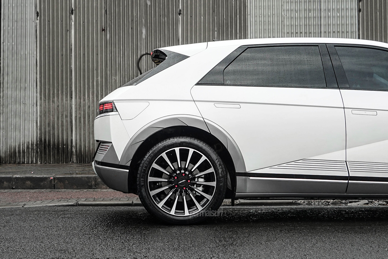 RAVE Stark II with Hyundai Ioniq 5