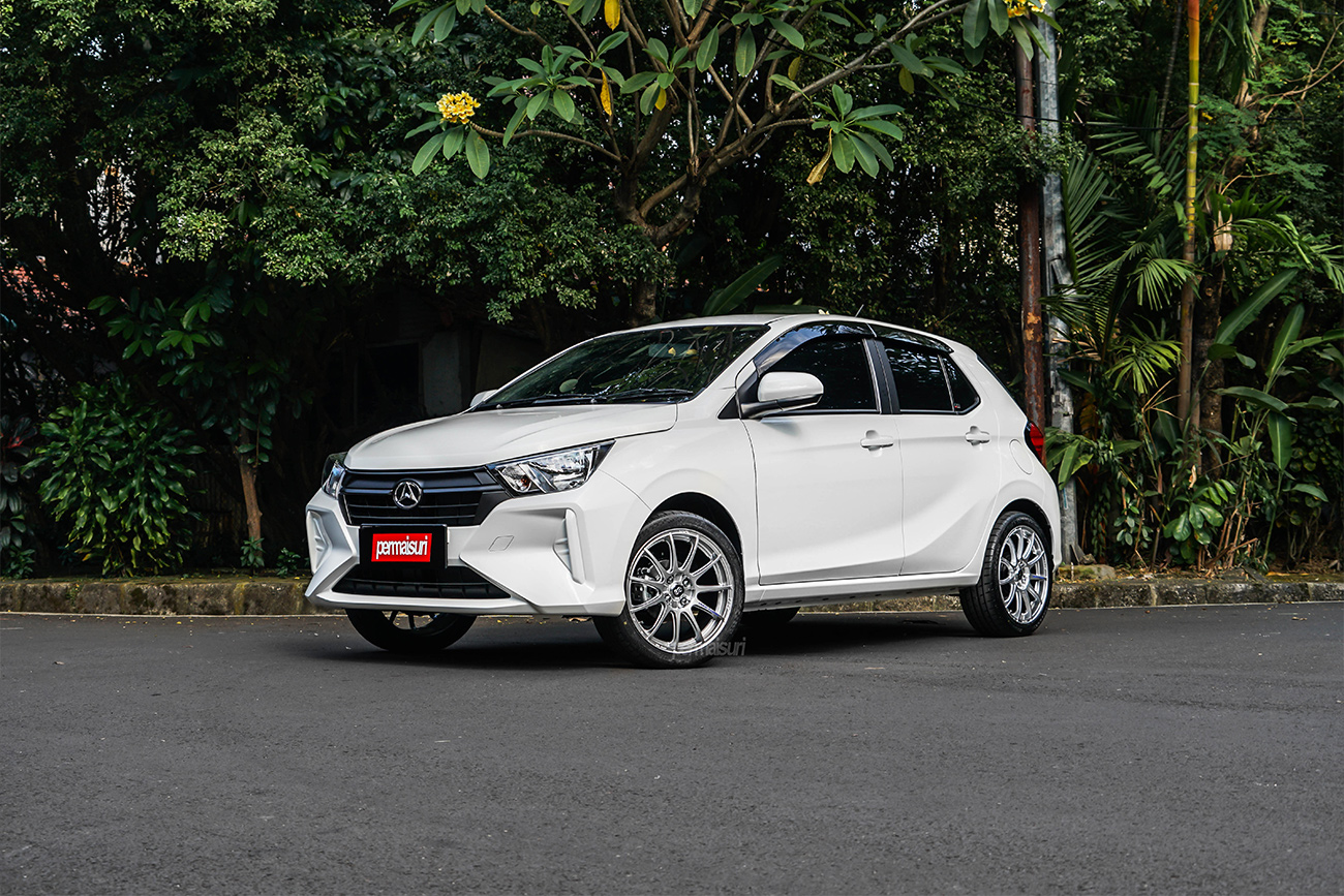 Enkei Tuning Series SC22 with Daihatsu Ayla