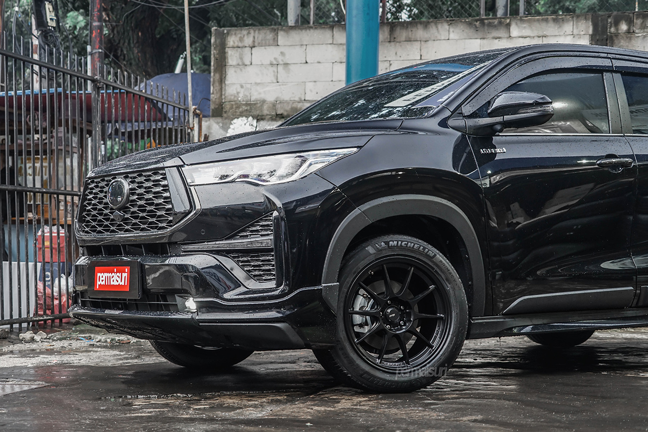 KONIG Dekagram with Toyota Innova Zenix