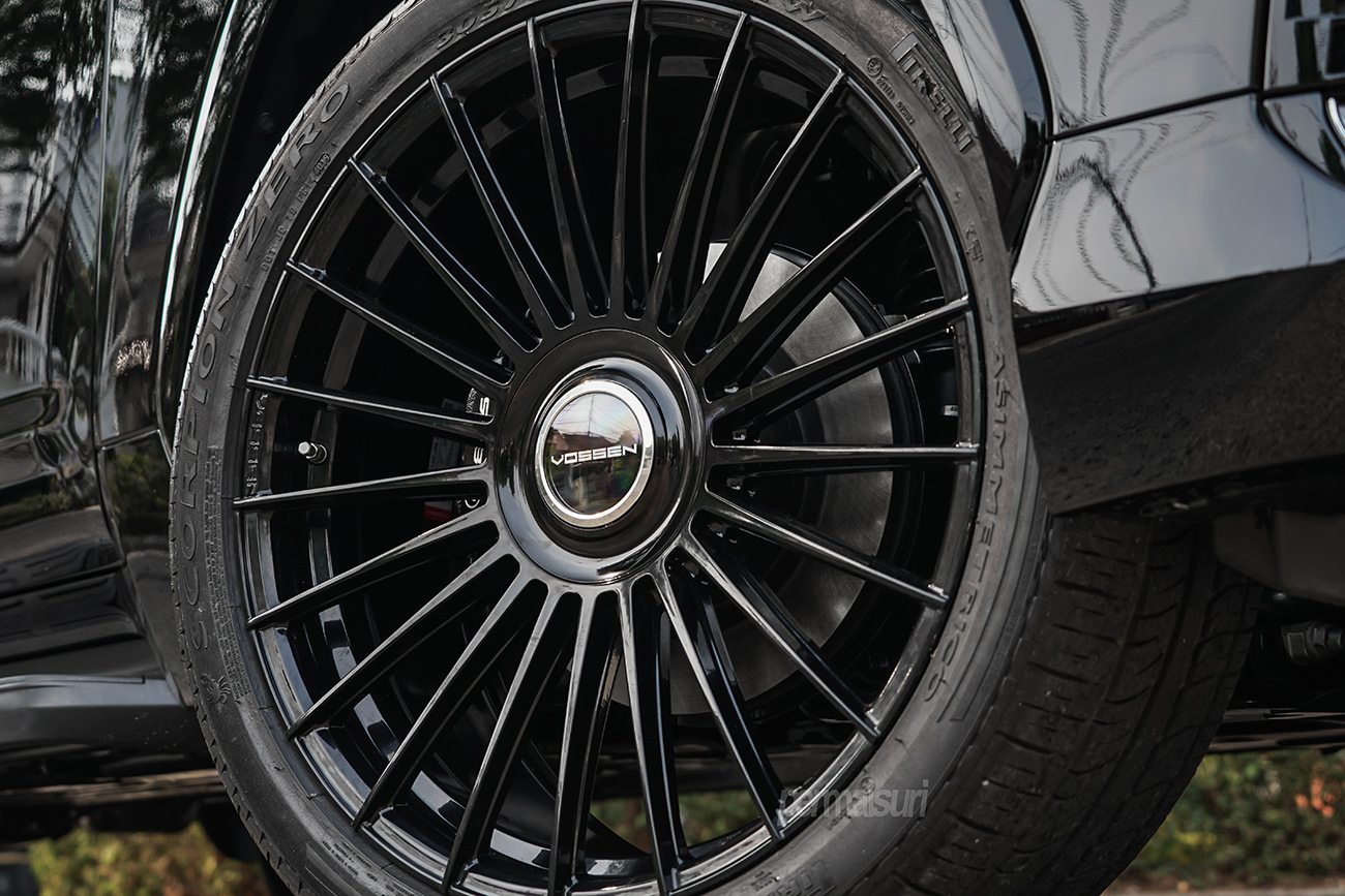 Vossen HF-8 with Lexus LX600