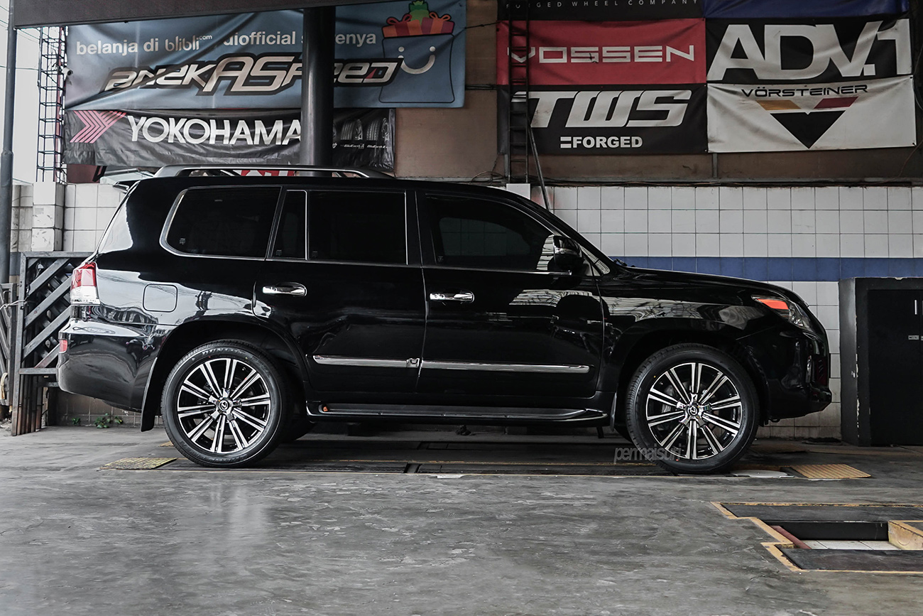 GenZo XL57 with Lexus LX570
