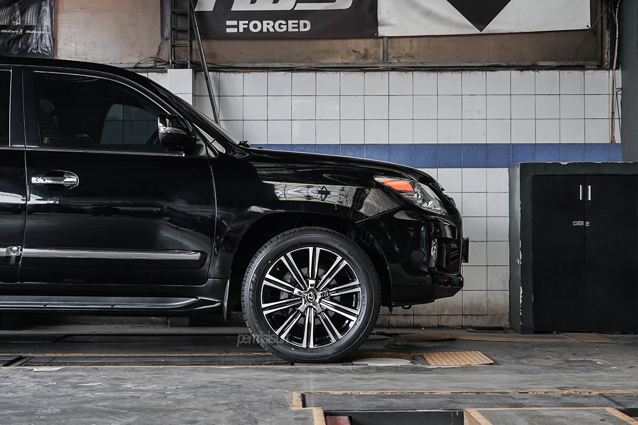 GenZo XL57 with Lexus LX570