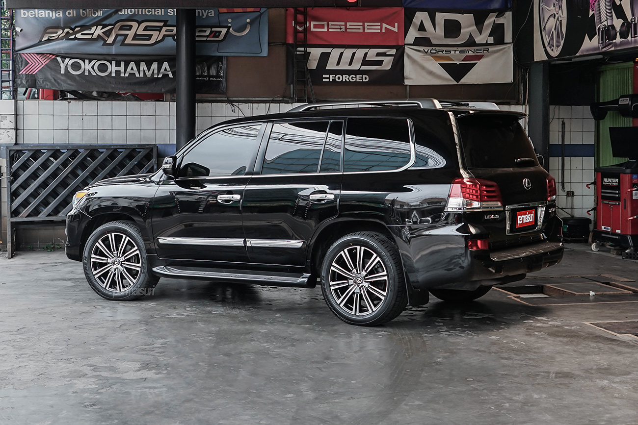 GenZo XL57 with Lexus LX570