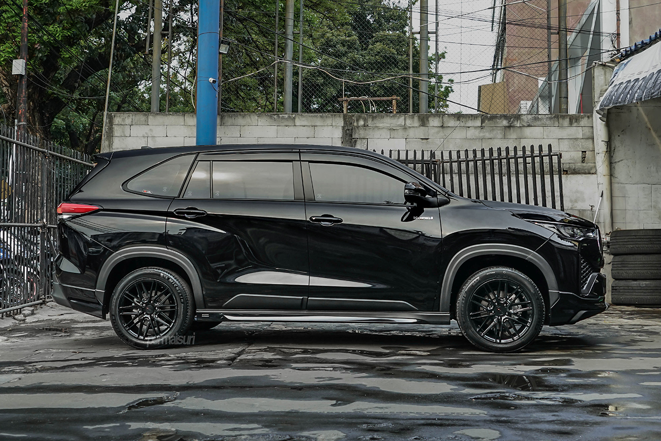 TSW Pescara with Toyota Innova Zenix