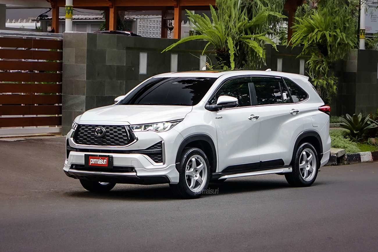 Motegi Racing Cronoz with Toyota Innova Zenix