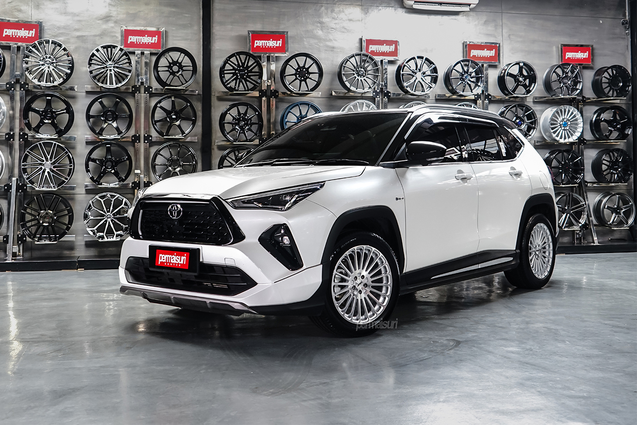 TSW Turbina with Toyota Yaris Cross