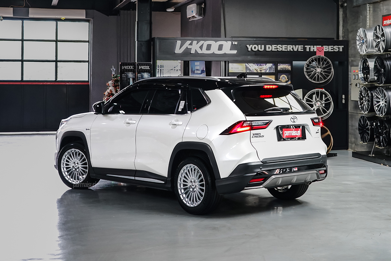 TSW Turbina with Toyota Yaris Cross