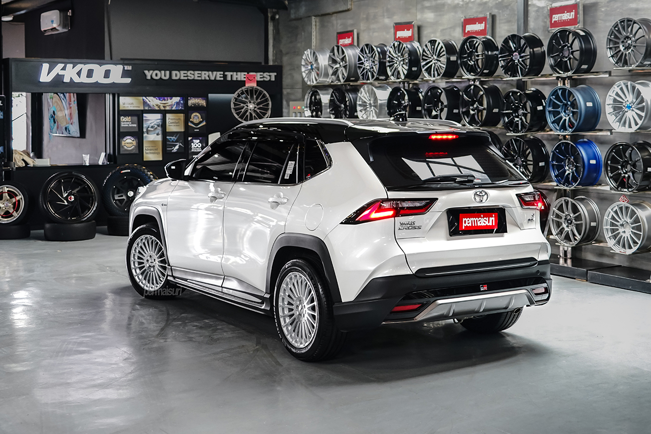 TSW Turbina with Toyota Yaris Cross