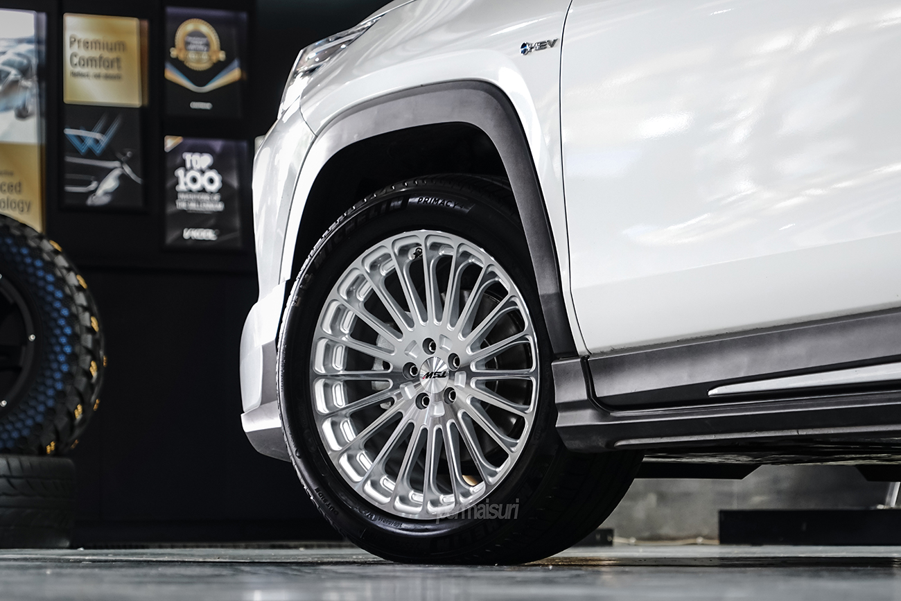 TSW Turbina with Toyota Yaris Cross