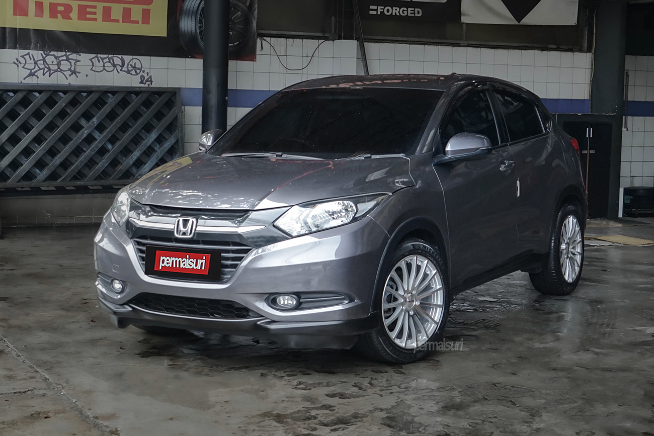 TSW Mallory 5 with Honda HR-V