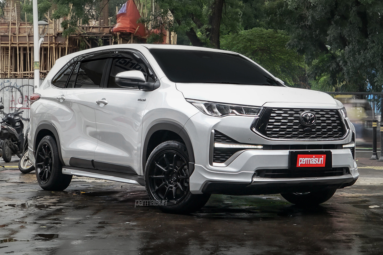 AME Galerna Refino with Toyota Innova Zenix