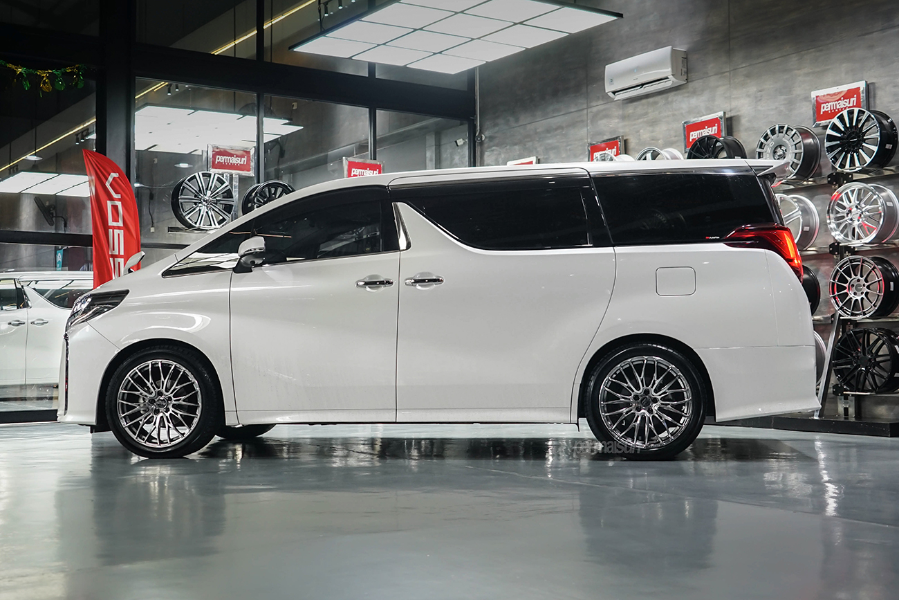 Rays Homura 2X10BD with Toyota Alphard