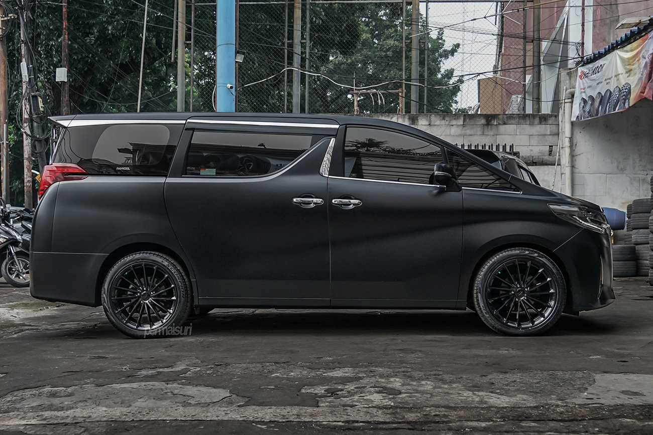 OHM Proton with Toyota Alphard