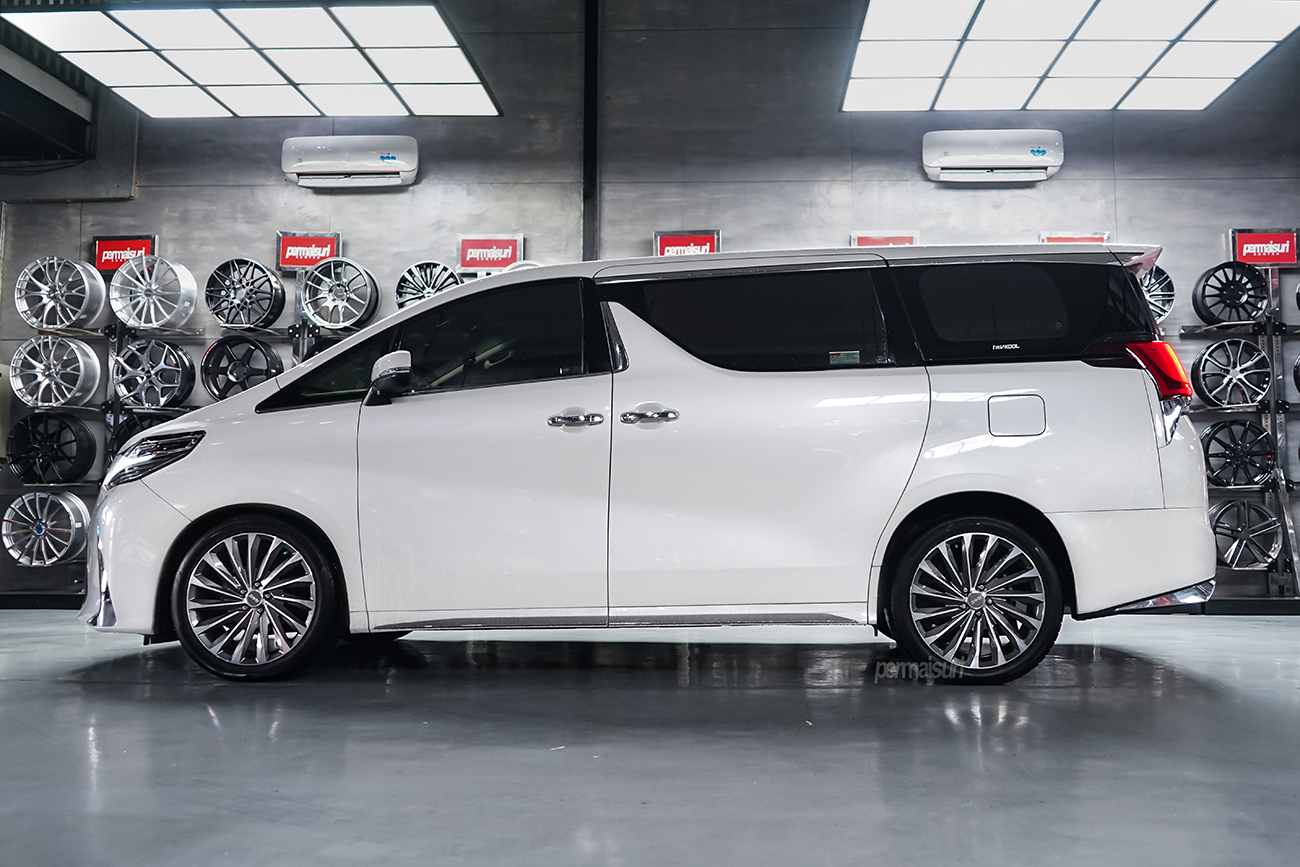 RAVE Calligra with Lexus LM350