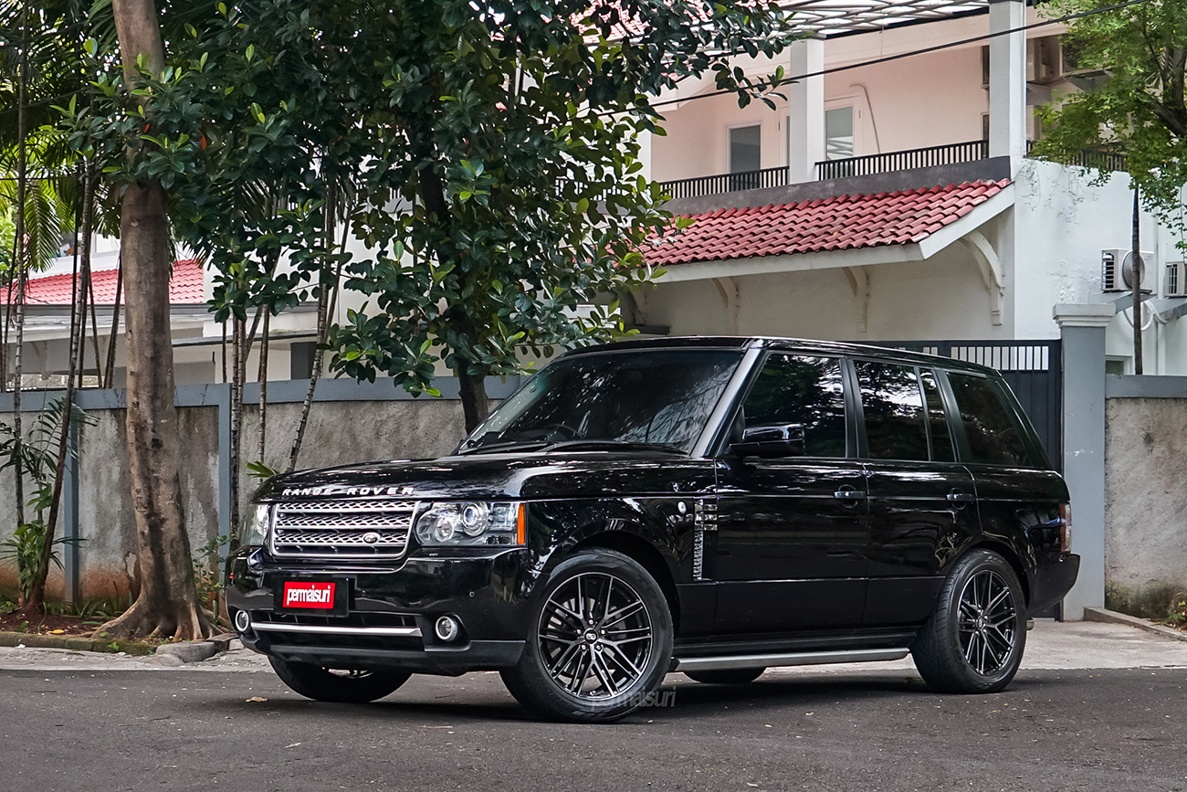 Permaisuri | Enkei Performance Phantom with Range Rover Autobiography