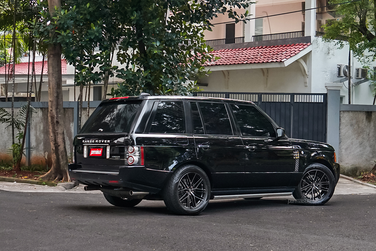 Permaisuri | Enkei Performance Phantom with Range Rover Autobiography