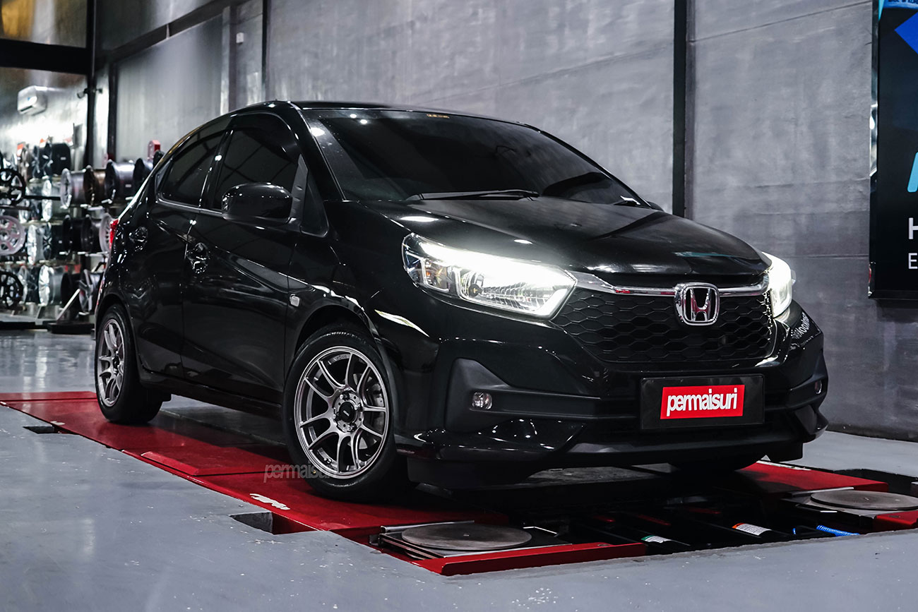 KONIG Heliogram with Honda Brio