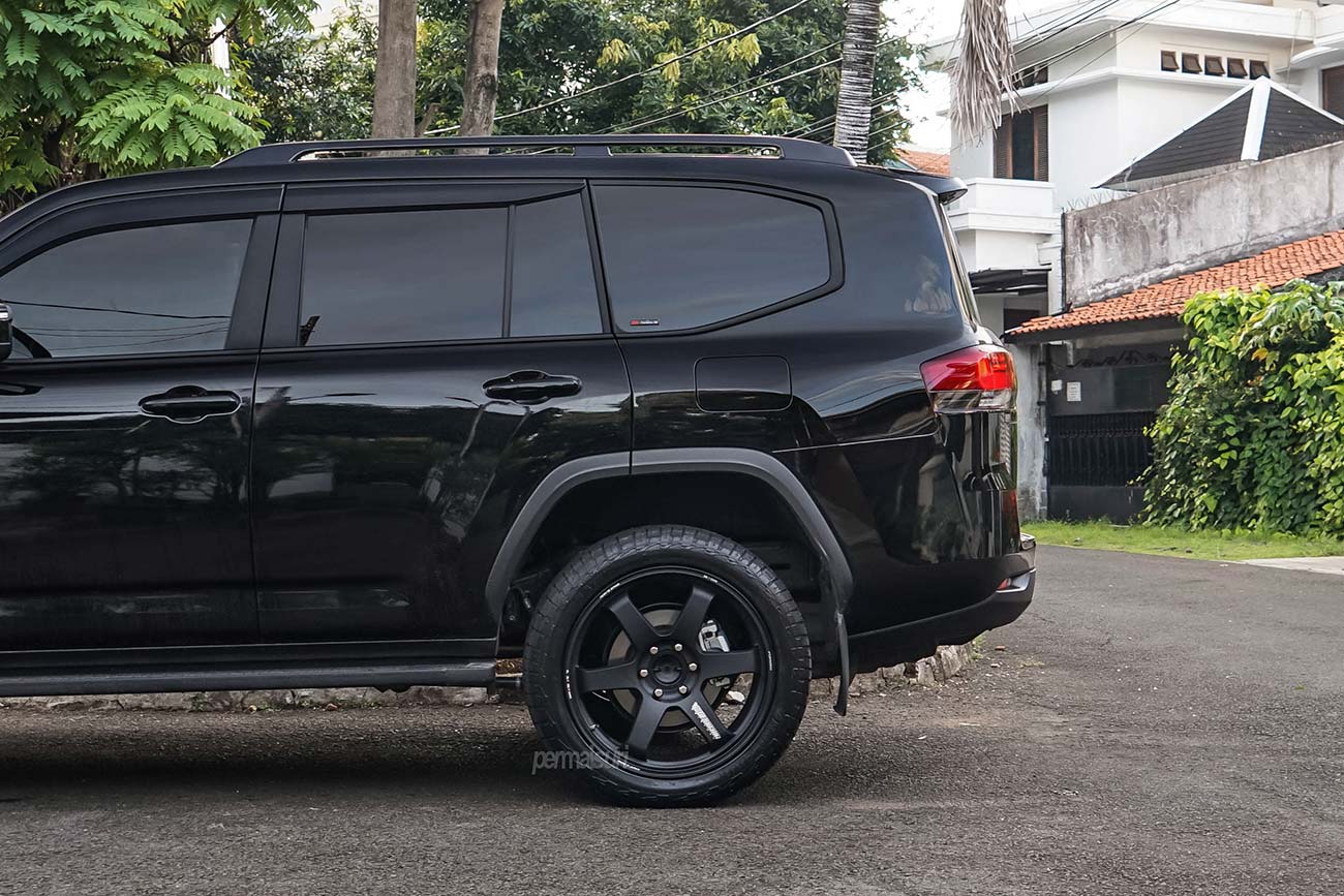Rays Volk Racing TE37 Ultra Larce PCD M-Spec with Toyota Land Cruiser J300