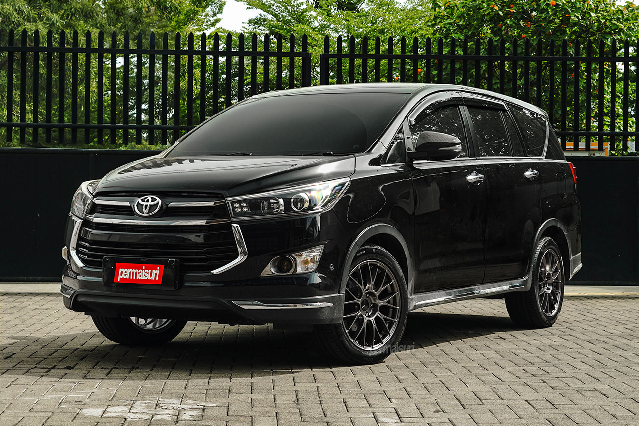 Enkei PFM1 with Toyota Innova Venturer