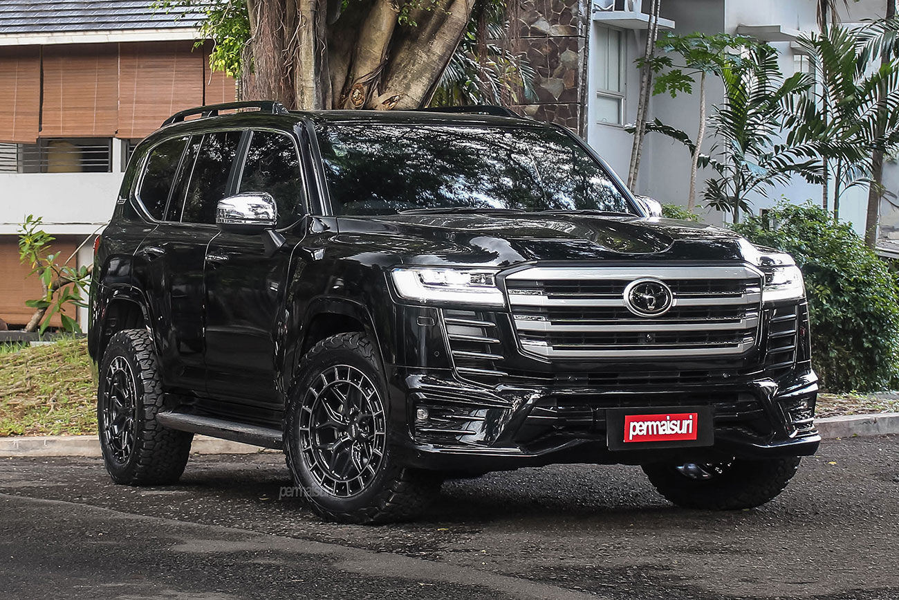 Vossen HFX-1 with Toyota Land Cruiser J300