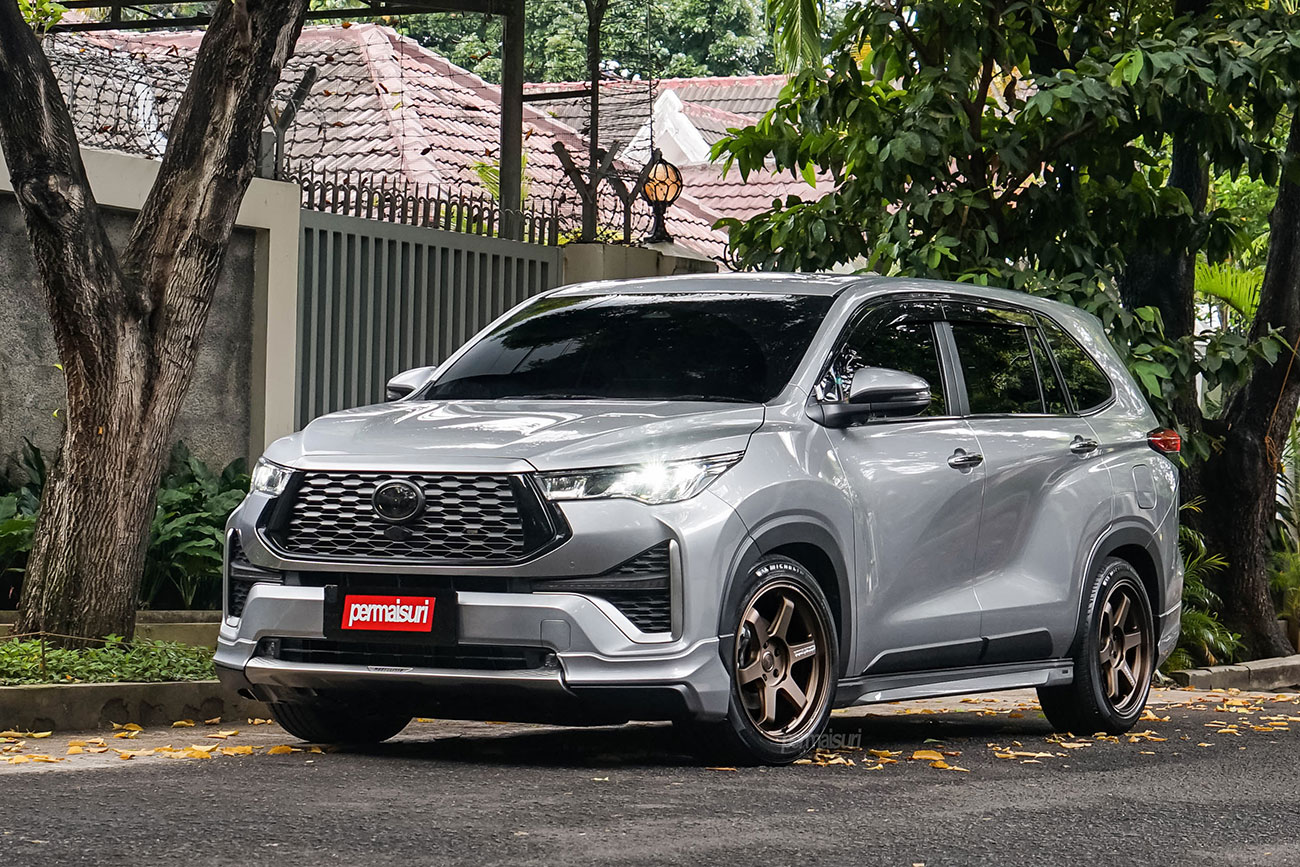 Rays Volk Racing TE37 Ultra M-Spec with Toyota Innova Zenix
