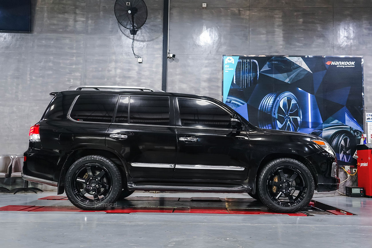 Rays Volk Racing TE37 Ultra Large PCD M-Spec with Lexus LX570