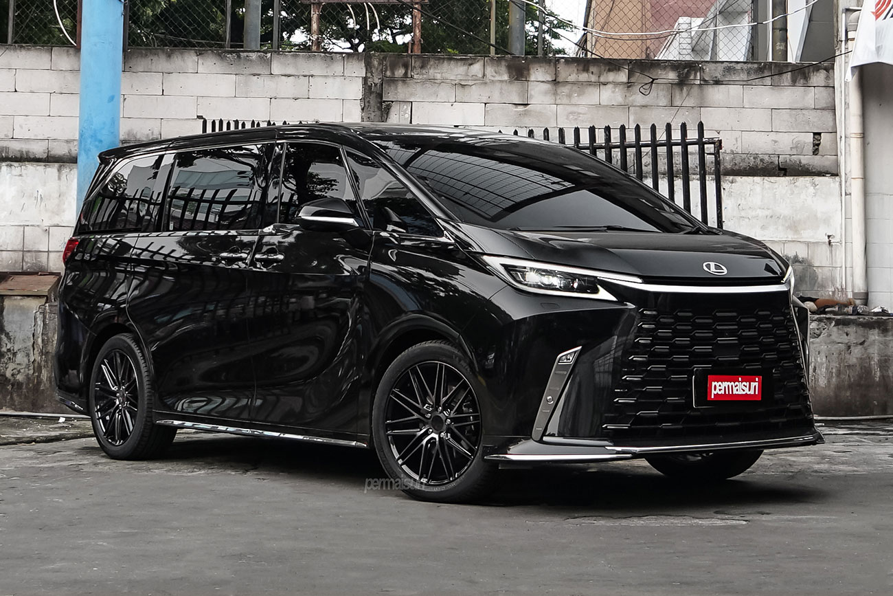 TSW Pescara with Lexus LM350