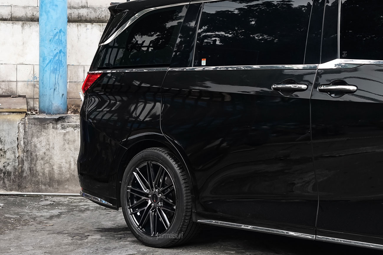 TSW Pescara with Lexus LM350