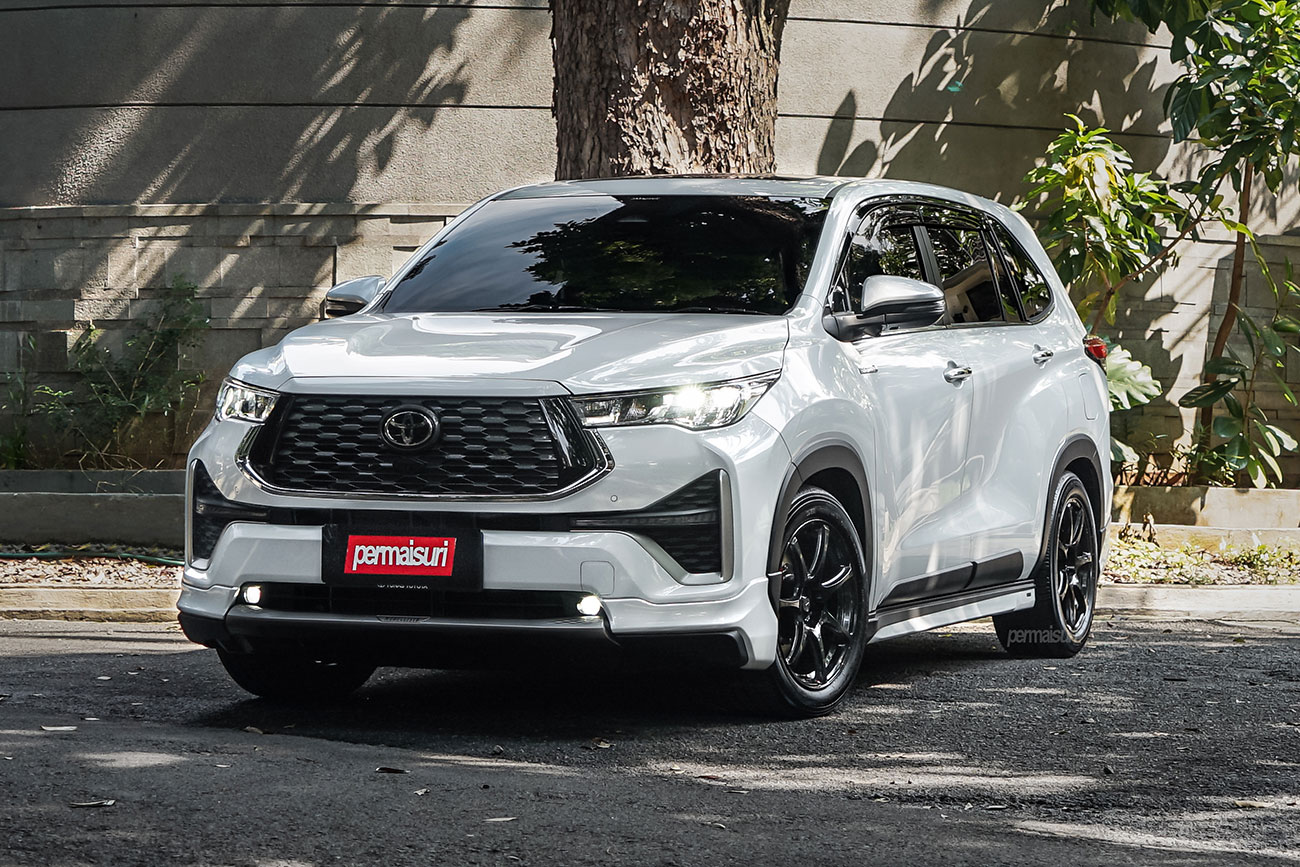 WedsSport SA-75R with Toyota Innova Zenix