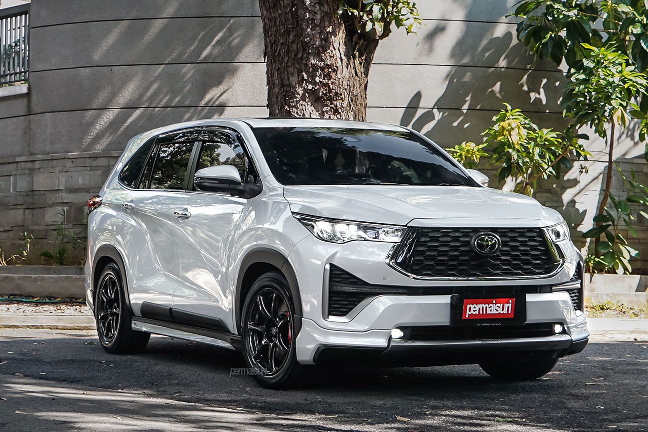 WedsSport SA-75R with Toyota Innova Zenix