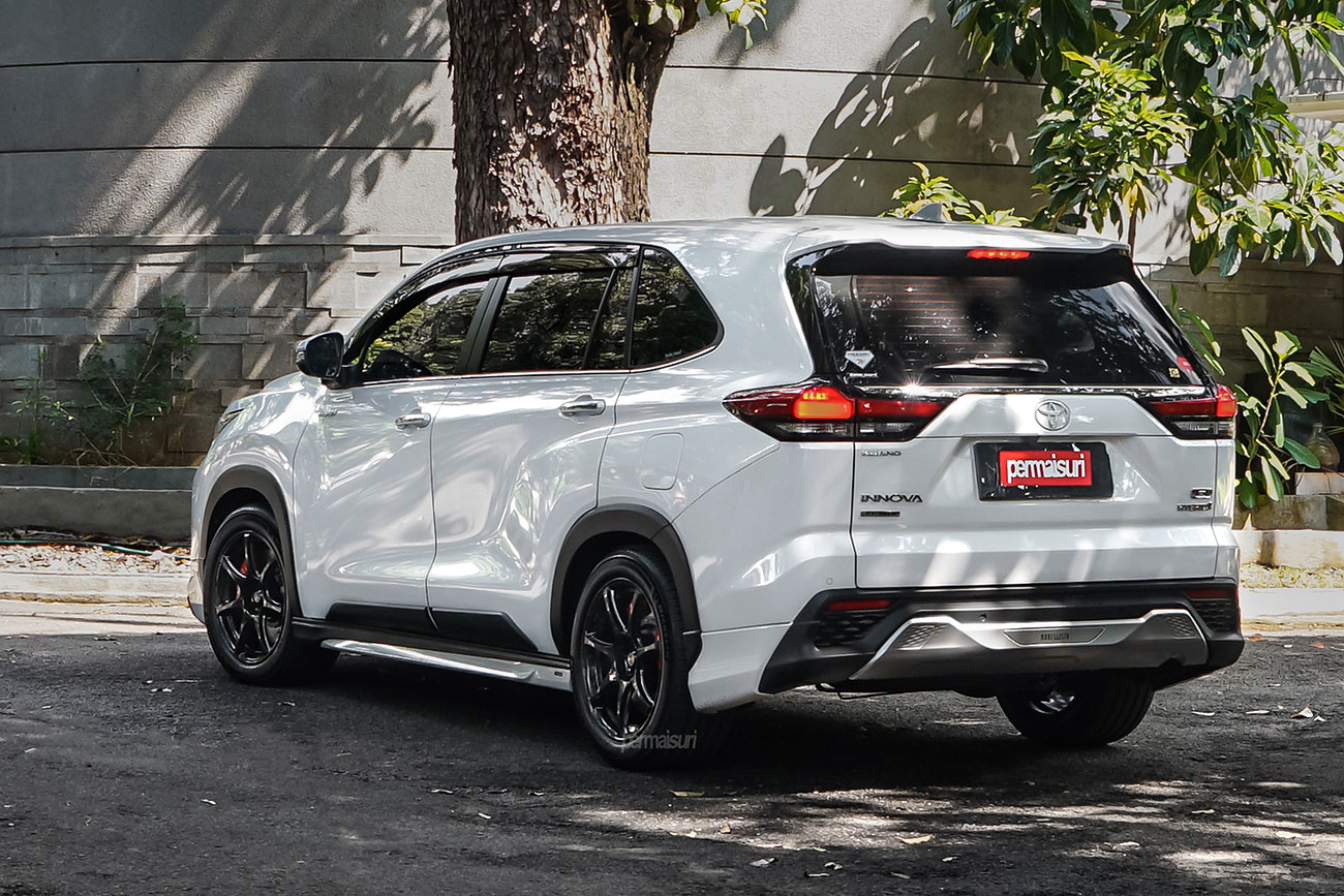 WedsSport SA-75R with Toyota Innova Zenix