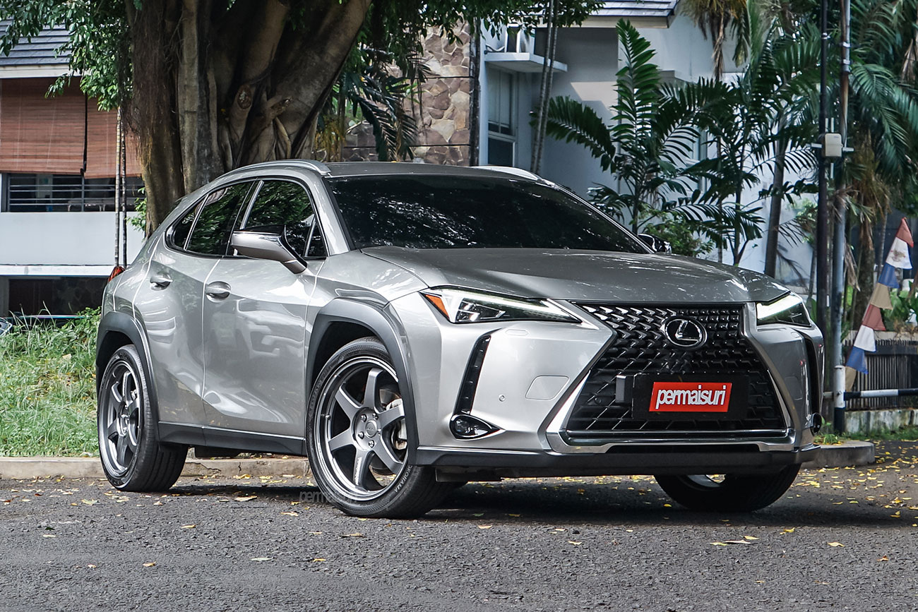 Rays Volk Racing TE37 Ultra M-Spec with Lexus UX200