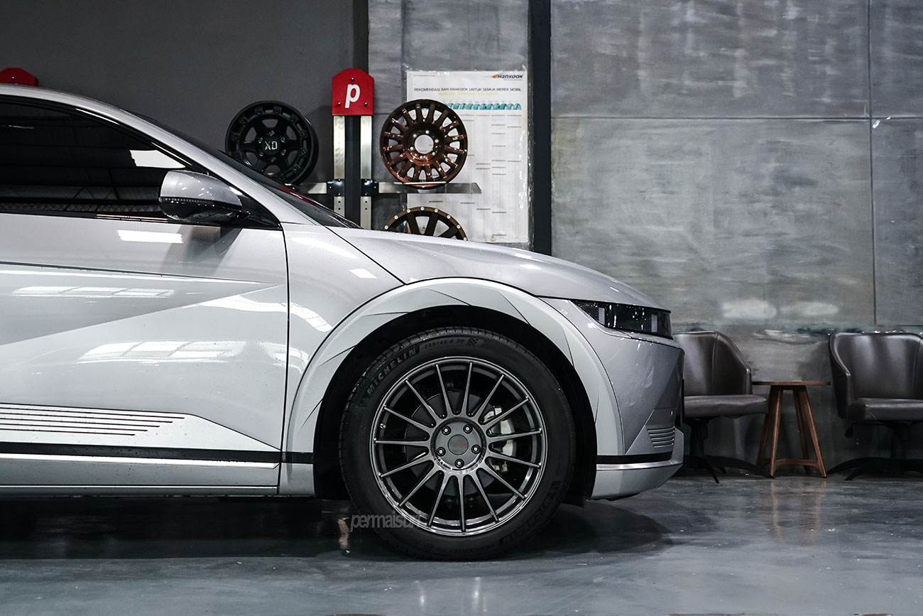 TSW Paddock with Hyundai Ioniq 5