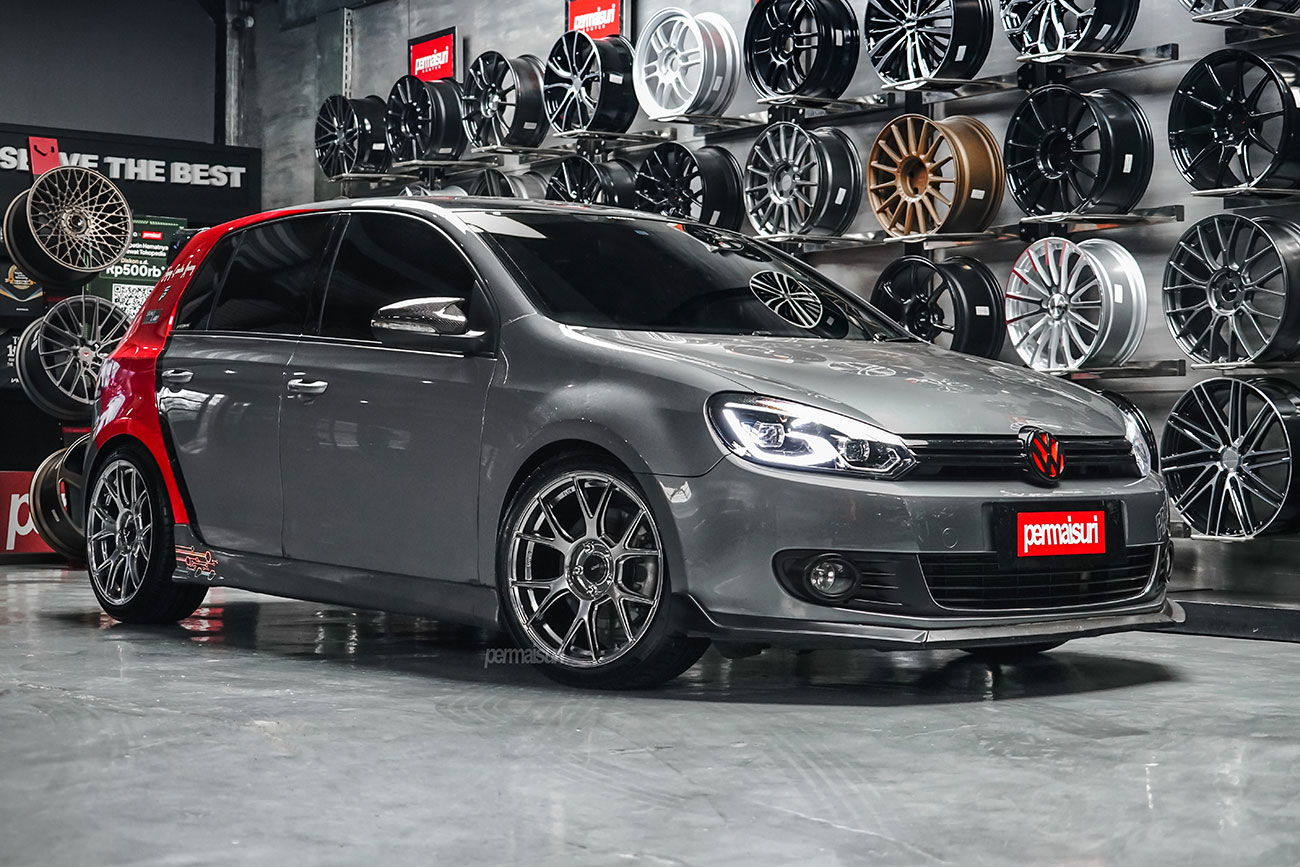 KONIG Ampliform with Volkswagen Golf MK VI